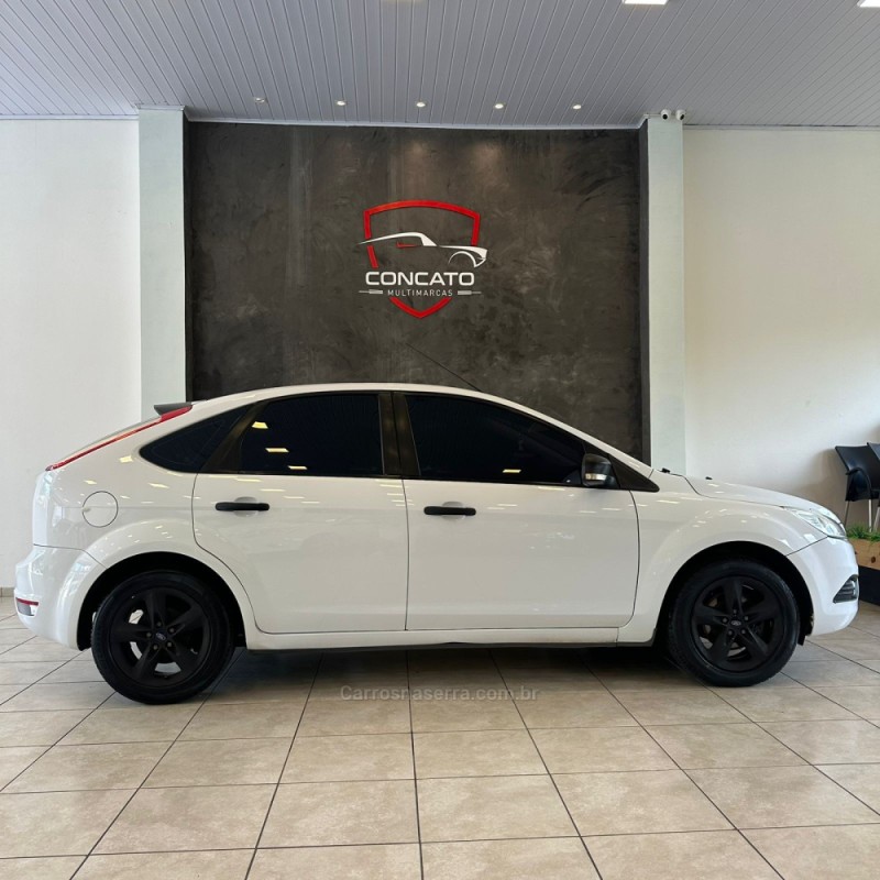 FOCUS 1.6 8V FLEX 4P MANUAL - 2012 - FARROUPILHA