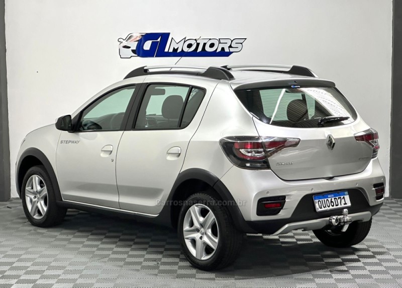 SANDERO 1.6 STEPWAY 16V FLEX 4P MANUAL - 2020 - NOVO HAMBURGO