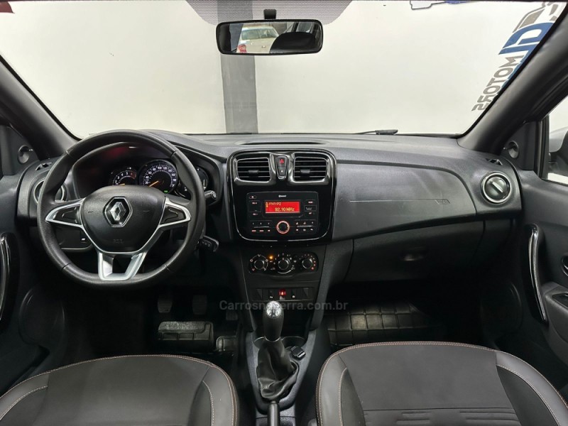 SANDERO 1.6 STEPWAY 16V FLEX 4P MANUAL - 2020 - NOVO HAMBURGO