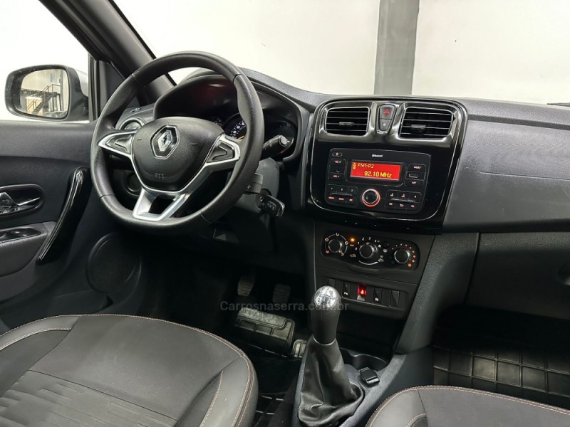 SANDERO 1.6 STEPWAY 16V FLEX 4P MANUAL - 2020 - NOVO HAMBURGO