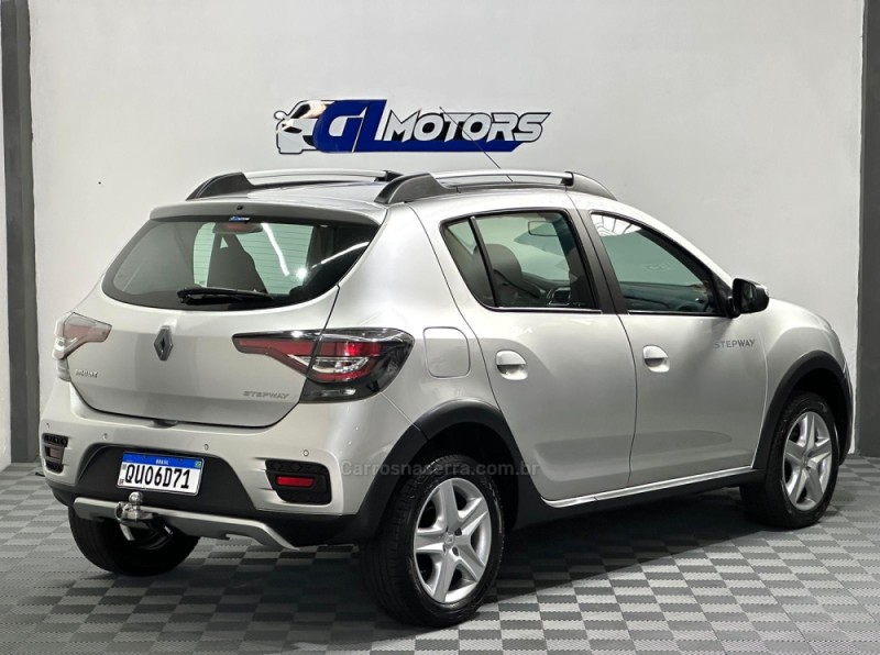 SANDERO 1.6 STEPWAY 16V FLEX 4P MANUAL - 2020 - NOVO HAMBURGO