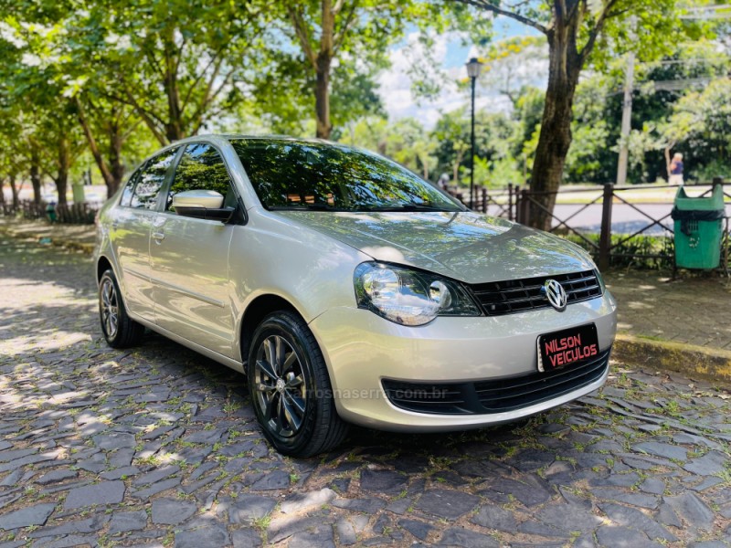 POLO 1.6 MSI TOTAL FLEX MANUAL  - 2013 - NOVO HAMBURGO