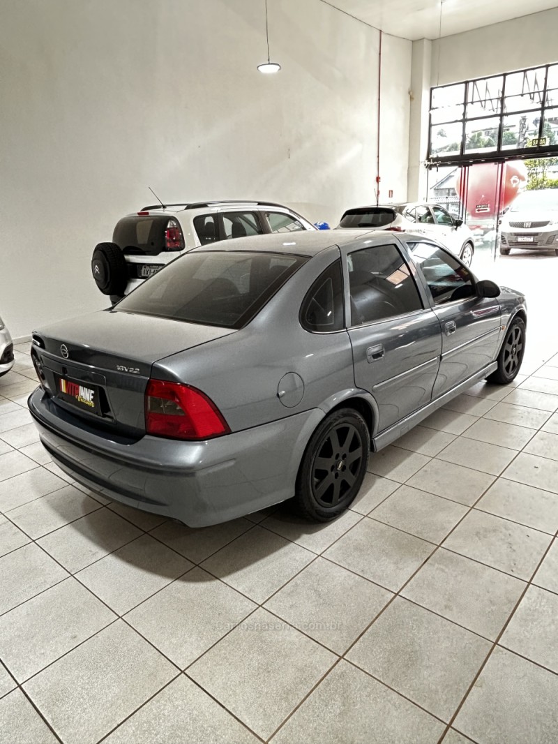 VECTRA 2.2 MPFI CHALLENGE 16V GASOLINA 4P MANUAL - 2001 - CAXIAS DO SUL