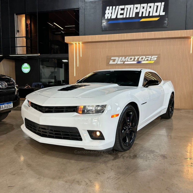 CAMARO 6.2 SS COUPÉ V8 GASOLINA 2P AUTOMÁTICO - 2014 - LAJEADO