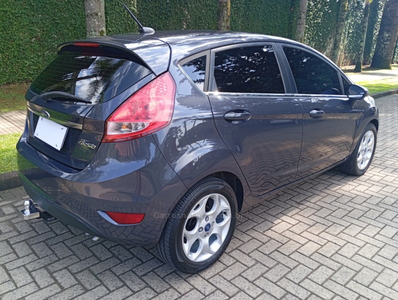 FIESTA 1.6 SE HATCH 16V FLEX 4P MANUAL - 2012 - CAXIAS DO SUL