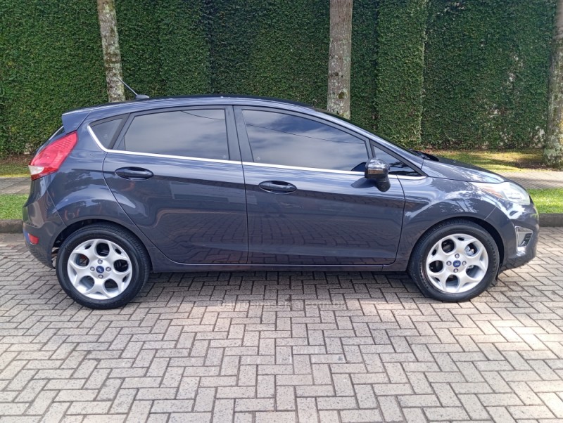 FIESTA 1.6 SE HATCH 16V FLEX 4P MANUAL - 2012 - CAXIAS DO SUL