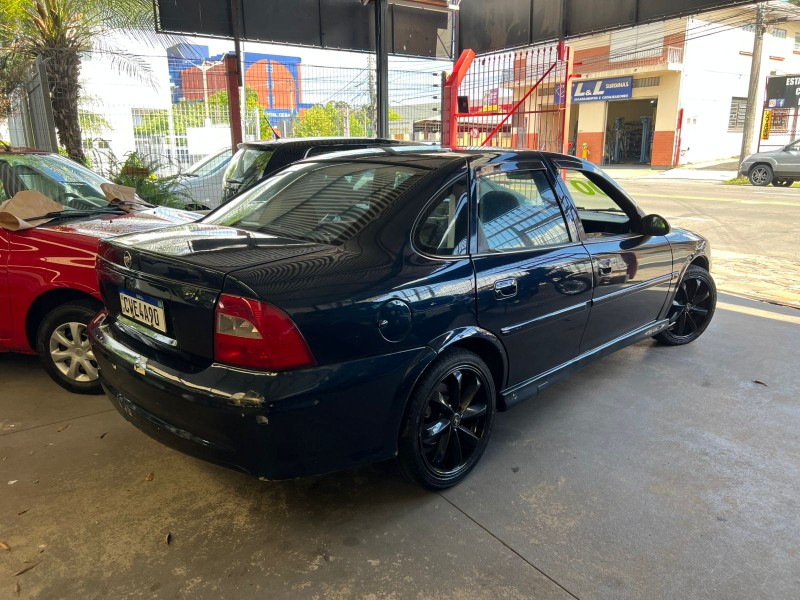 VECTRA 2.2 MPFI GLS 8V GASOLINA 4P MANUAL - 2000 - CAXIAS DO SUL