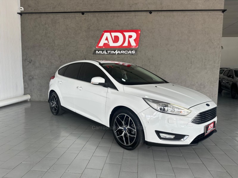 FOCUS 2.0 TITANIUM PLUS HATCH 16V FLEX 4P AUTO - 2017 - CAXIAS DO SUL