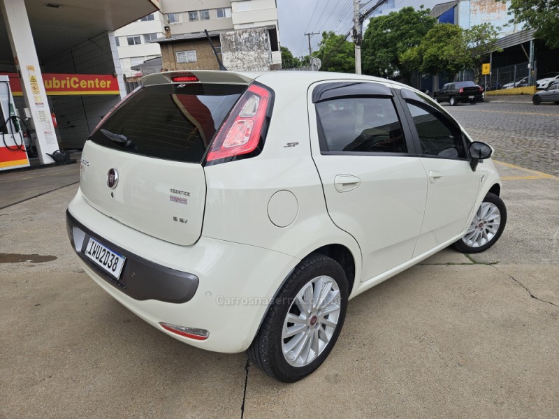 PUNTO 1.6 ESSENCE SP 16V FLEX 4P MANUAL - 2016 - CAXIAS DO SUL