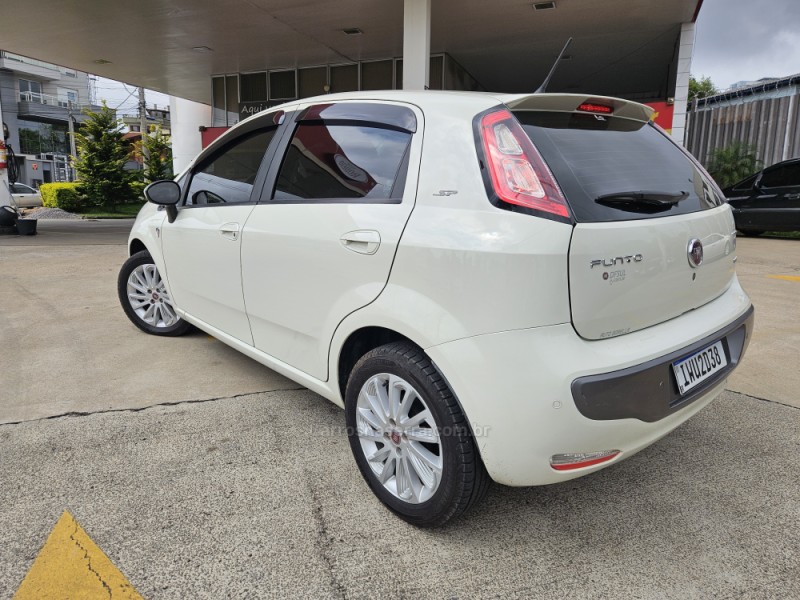 PUNTO 1.6 ESSENCE SP 16V FLEX 4P MANUAL - 2016 - CAXIAS DO SUL