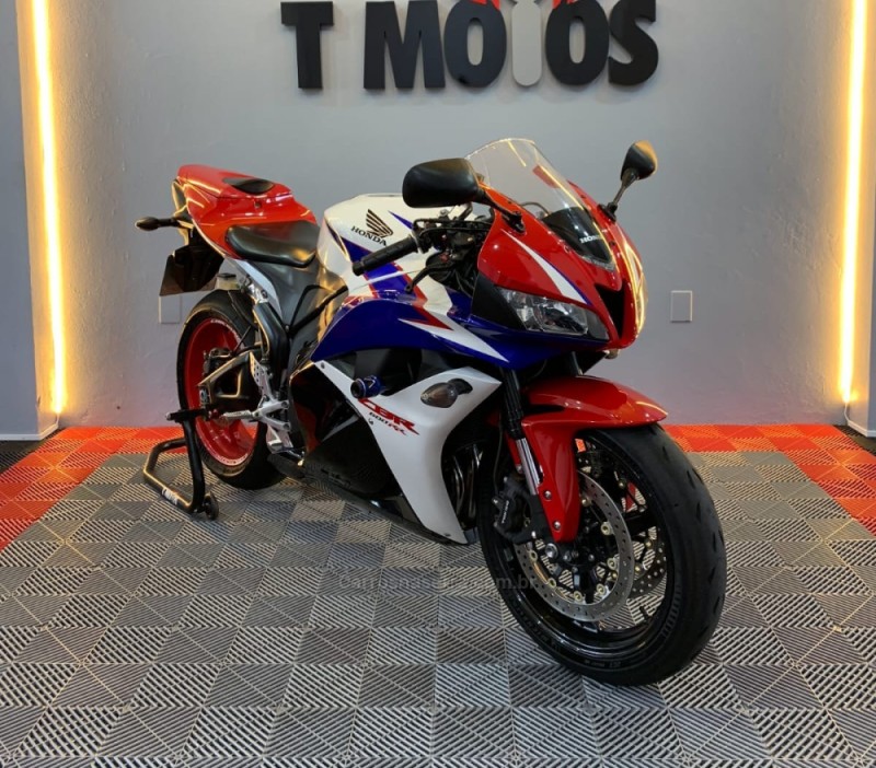 CBR 600F  - 2010 - PORTãO