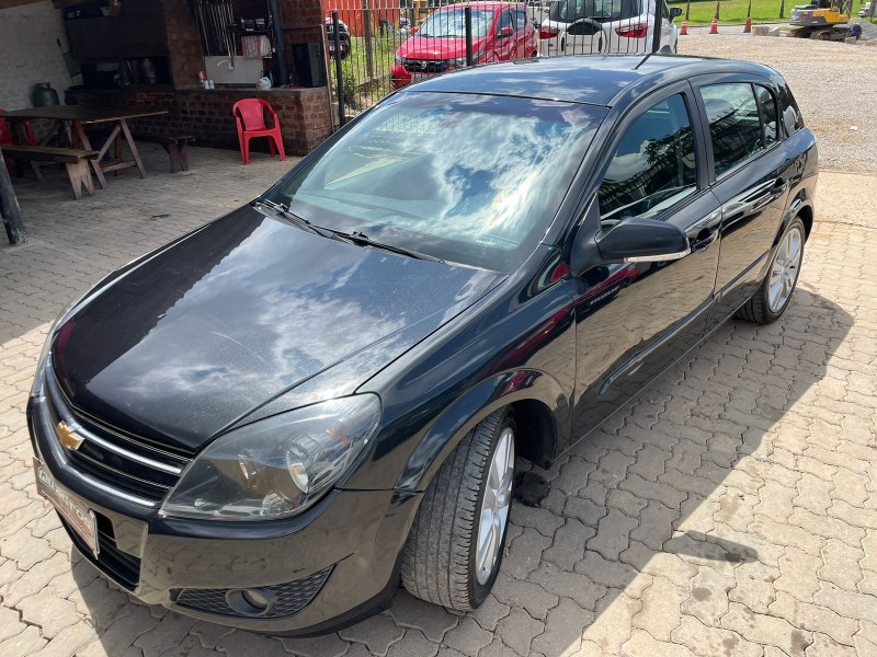 VECTRA 2.0 MPFI GT HATCH 8V FLEX 4P MANUAL - 2011 - CAXIAS DO SUL