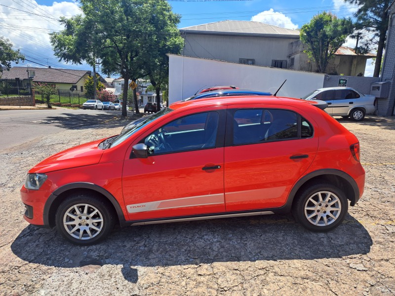 GOL 1.0 MI TRACK 8V FLEX 4P MANUAL - 2014 - FARROUPILHA