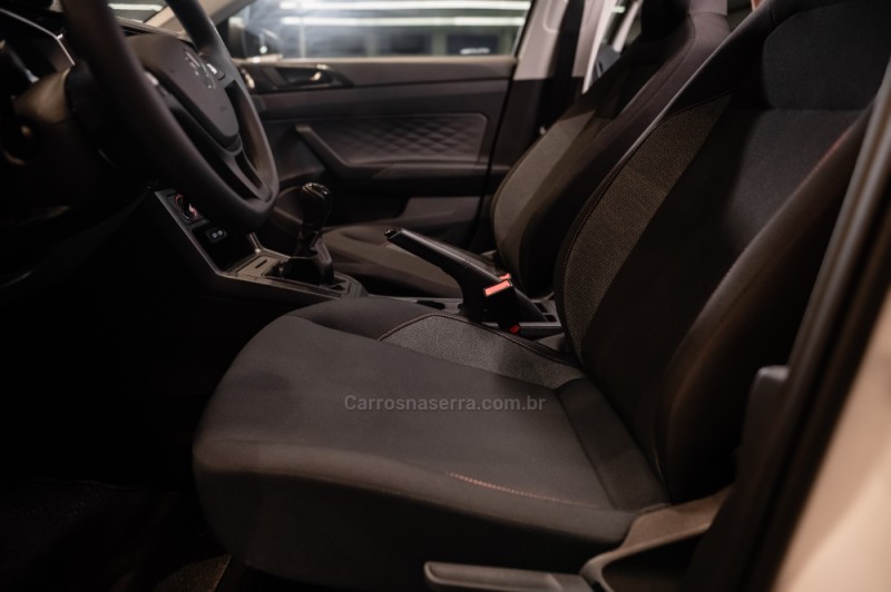 POLO 1.0 MPI TRACK 4P MANUAL - 2025 - CASCA