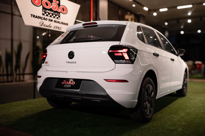 POLO 1.0 MPI TRACK 4P MANUAL - 2025 - CASCA