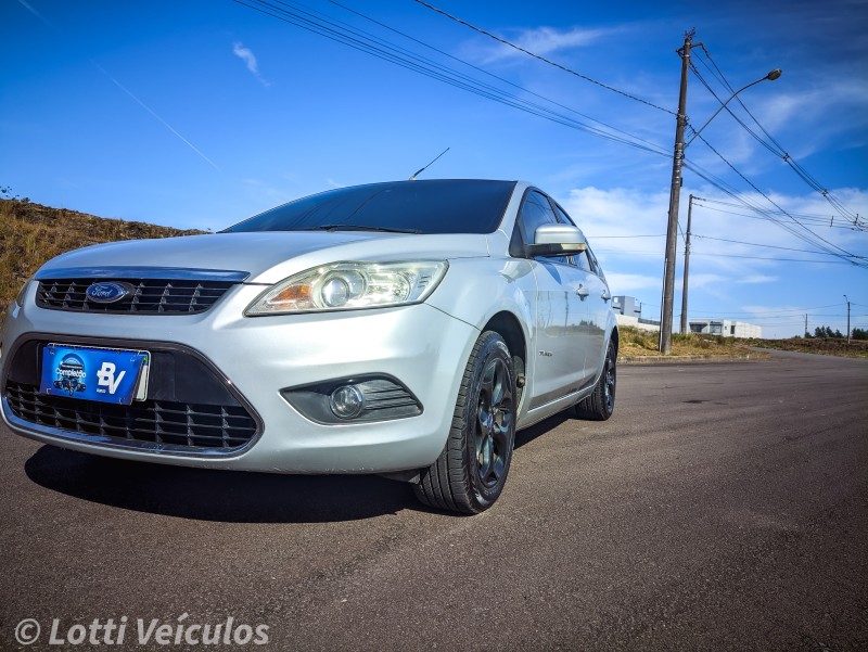 FOCUS 2.0 TITANIUM HATCH 16V FLEX 4P AUTOMÁTICO - 2012 - FARROUPILHA