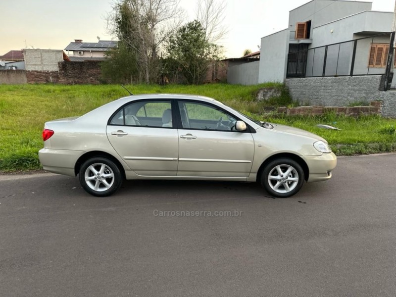 COROLLA 1.6 GLI 16V GASOLINA 4P MANUAL - 2005 - CAMPO BOM