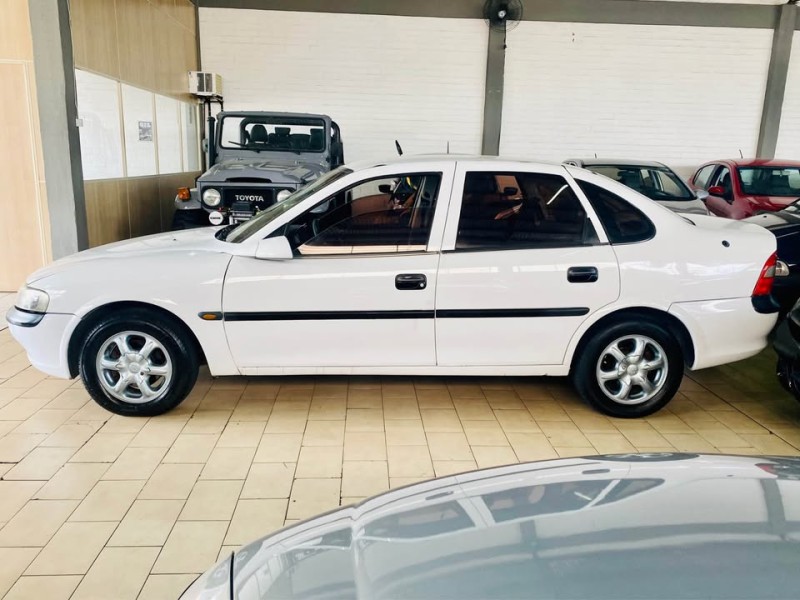 VECTRA 2.0 MPFI GLS 8V GASOLINA 4P MANUAL - 1997 - CAXIAS DO SUL