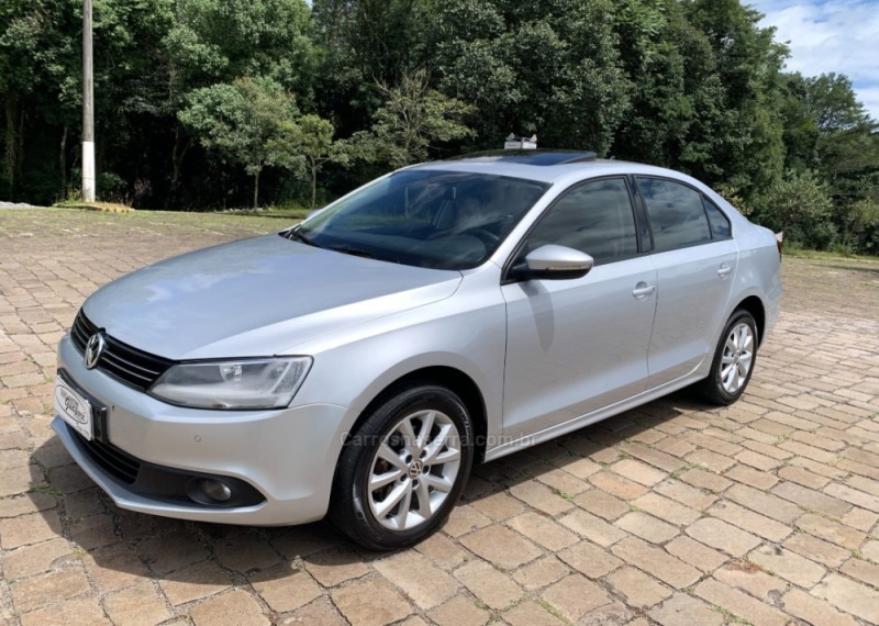 JETTA 2.0 COMFORTLINE FLEX 4P MANUAL - 2013 - GUAPORé