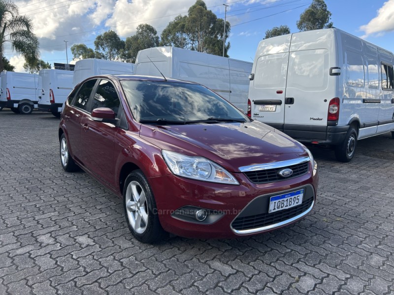 FOCUS 2.0 FC 16V GASOLINA 4P MANUAL - 2009 - FARROUPILHA