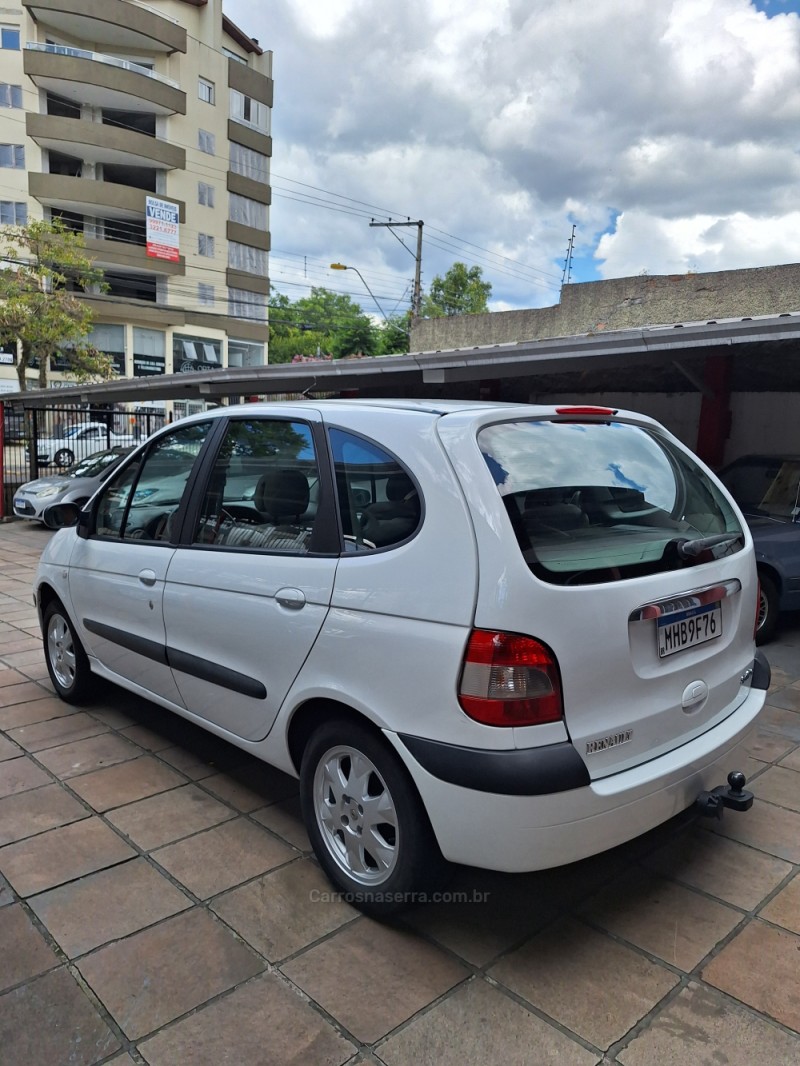 SCÉNIC 1.6 PRIVILEGÈ 16V FLEX 4P MANUAL - 2010 - CAXIAS DO SUL