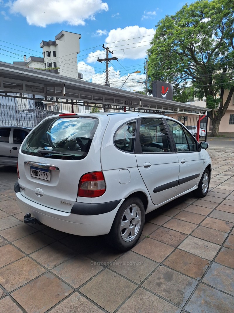 SCÉNIC 1.6 PRIVILEGÈ 16V FLEX 4P MANUAL - 2010 - CAXIAS DO SUL