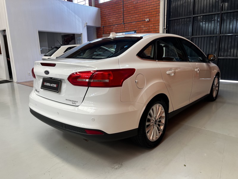 FOCUS 2.0 TITANIUM PLUS SEDAN 16V FLEX 4P AUTOMÁTICO - 2016 - BENTO GONçALVES