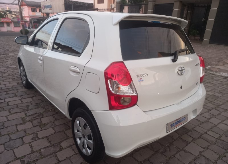 ETIOS 1.3 X 16V FLEX 4P MANUAL - 2017 - CAXIAS DO SUL