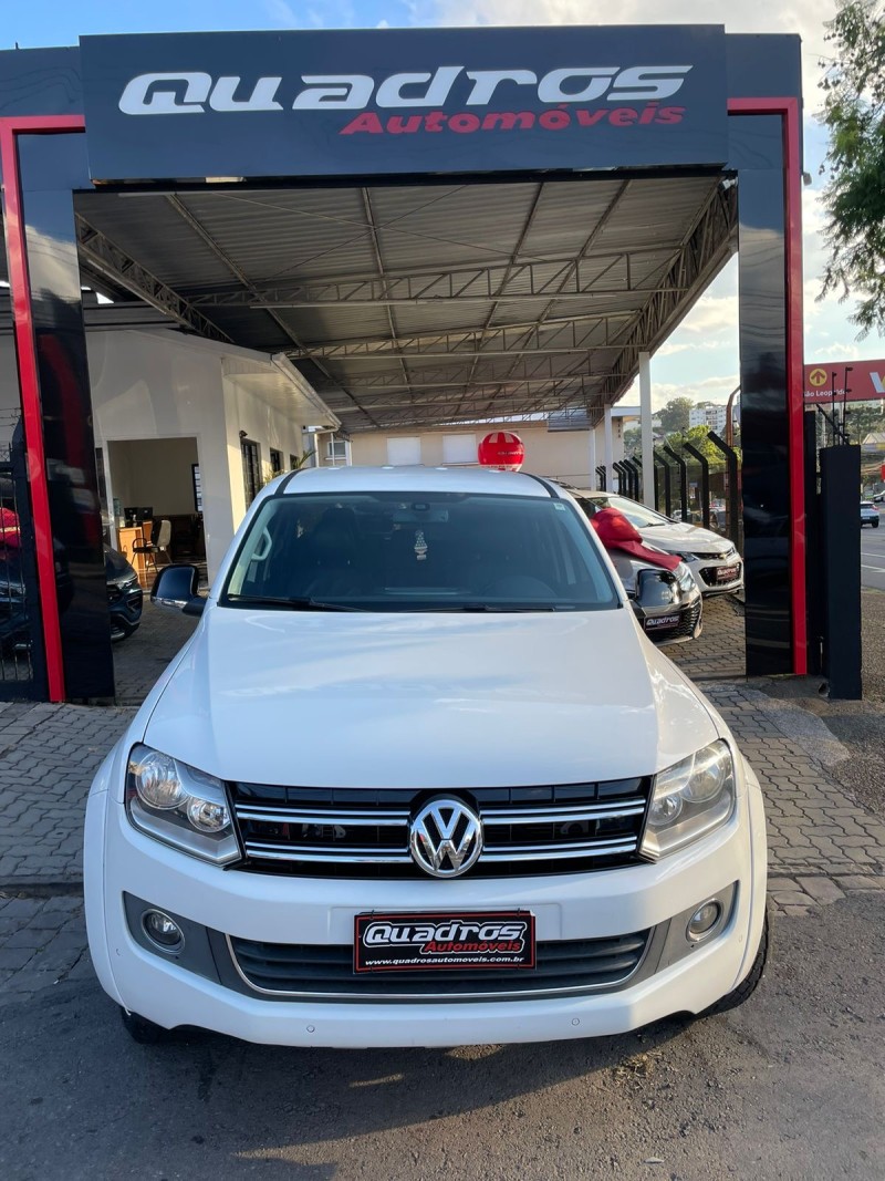 AMAROK 2.0 HIGHLINE 4X4 CD 16V TURBO INTERCOOLER DIESEL 4P AUTOMÁTICO - 2016 - CAXIAS DO SUL