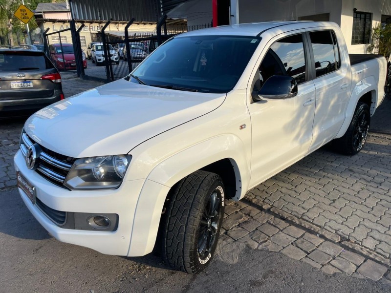 AMAROK 2.0 HIGHLINE 4X4 CD 16V TURBO INTERCOOLER DIESEL 4P AUTOMÁTICO - 2016 - CAXIAS DO SUL