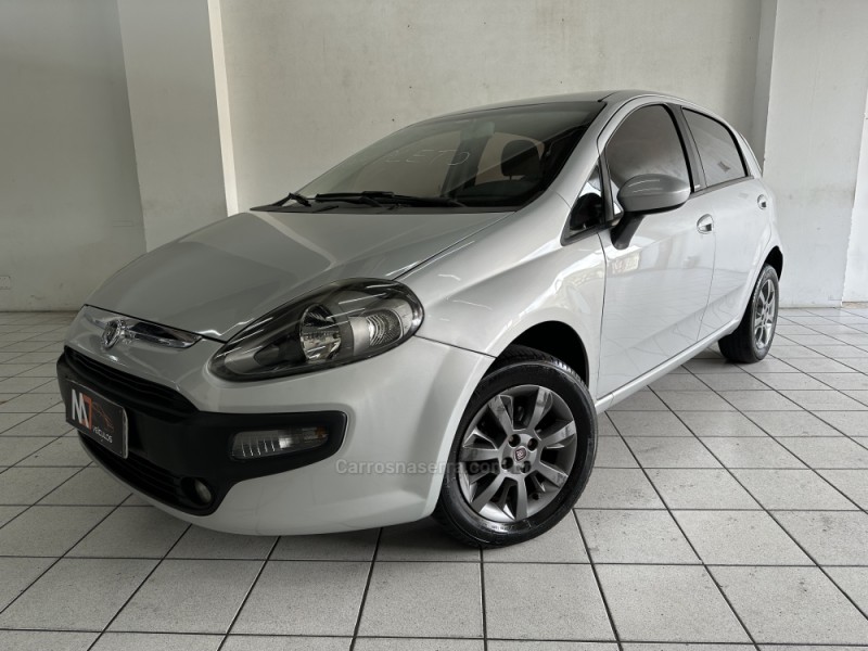 PUNTO 1.4 ATTRACTIVE 8V FLEX 4P MANUAL