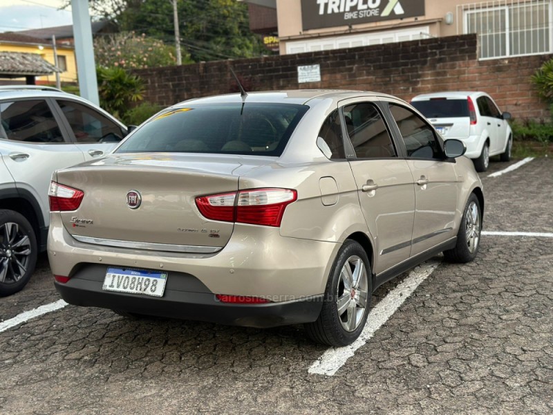 SIENA 1.6 MPI ESSENCE 16V FLEX 4P AUTOMATIZADO - 2015 - IVOTI