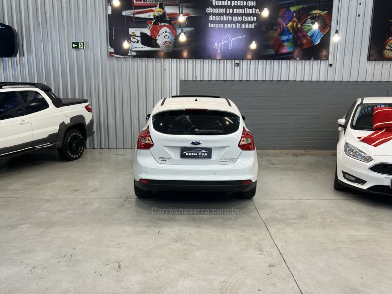 FOCUS 2.0 TITANIUM PLUS HATCH 16V FLEX 4P AUTO - 2015 - CAXIAS DO SUL