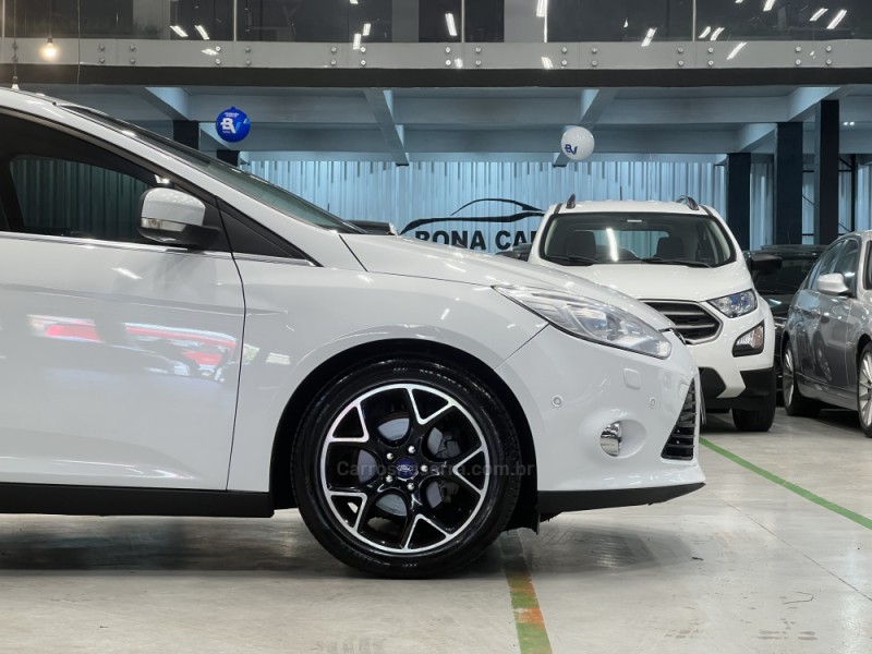 FOCUS 2.0 TITANIUM PLUS HATCH 16V FLEX 4P AUTO - 2015 - CAXIAS DO SUL