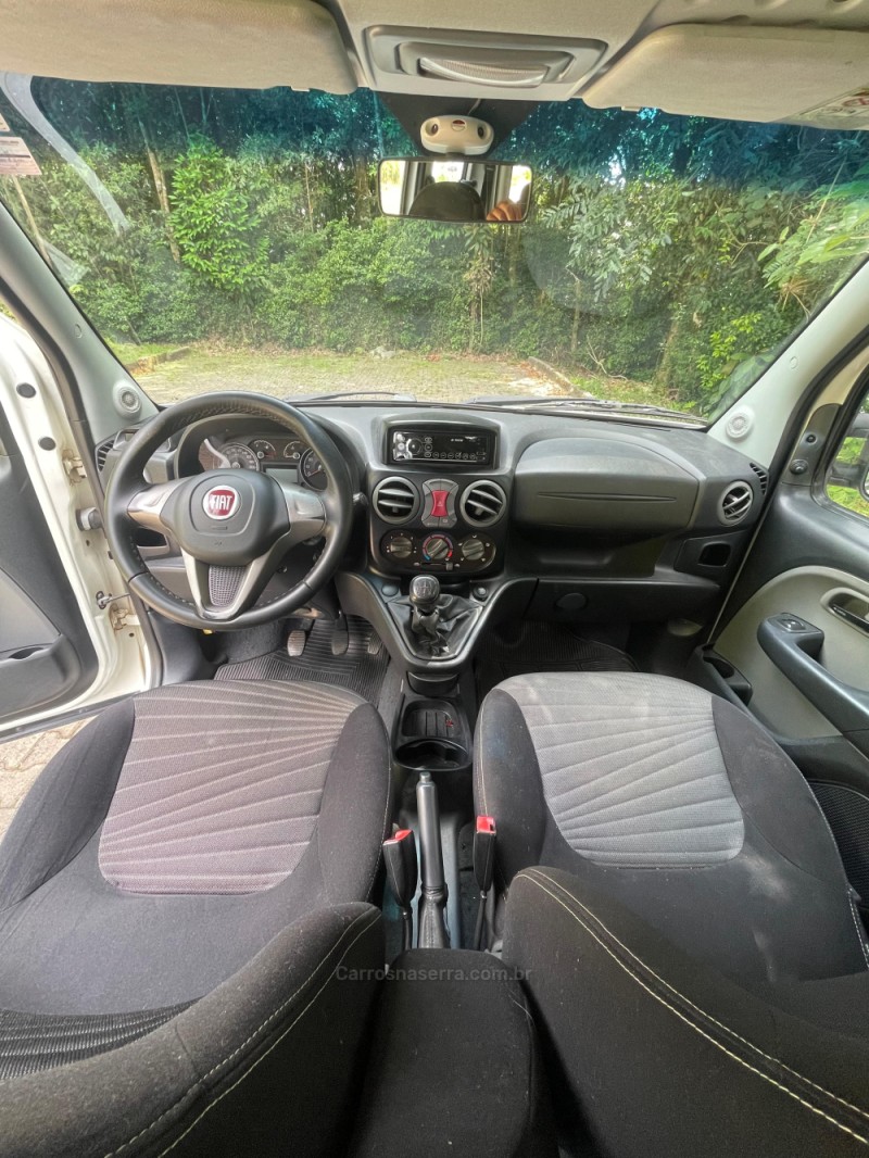 DOBLÓ 1.8 MPI ESSENCE 16V FLEX 7P MANUAL - 2017 - NOVA PETRóPOLIS