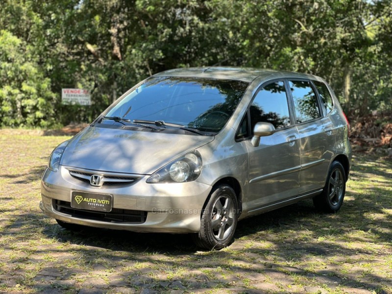 FIT 1.4 LX 8V FLEX 4P MANUAL - 2006 - IVOTI