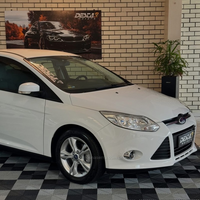 FOCUS 1.6 S HATCH 16V FLEX 4P AUTOMÁTICO - 2014 - NOVO HAMBURGO