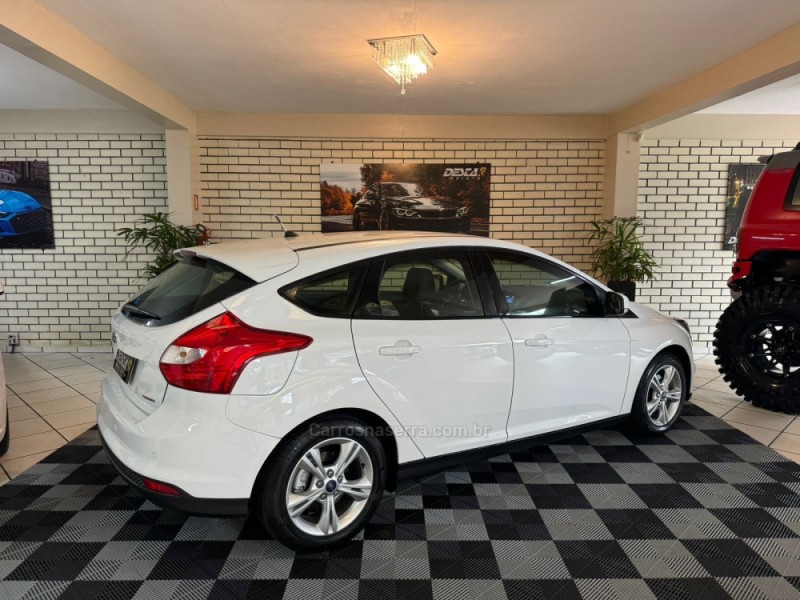 FOCUS 1.6 S HATCH 16V FLEX 4P AUTOMÁTICO - 2014 - NOVO HAMBURGO