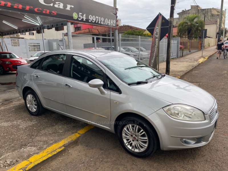 LINEA 1.8 LX 16V FLEX 4P MANUAL - 2011 - VACARIA