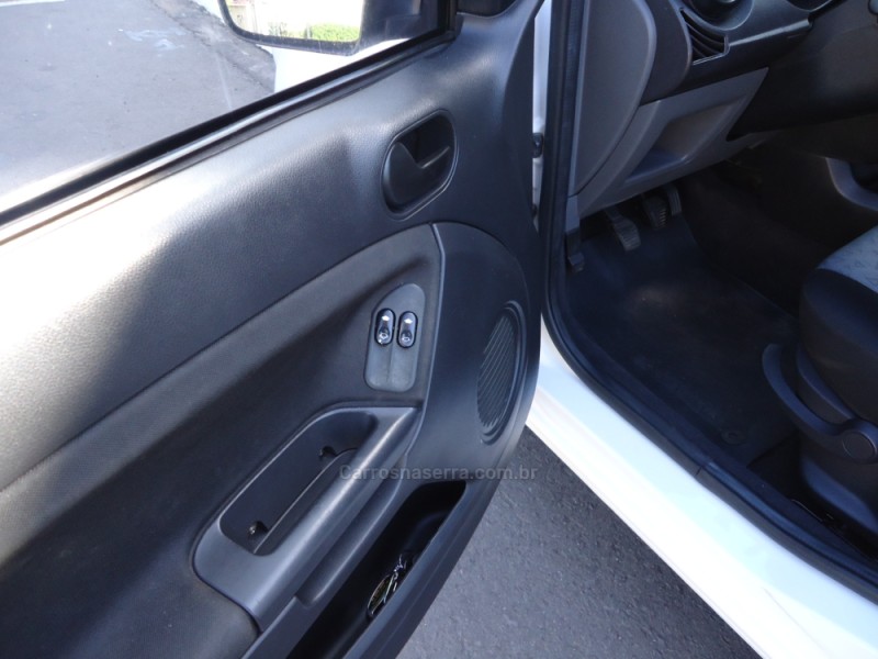 FIESTA 1.6 ROCAM SE PLUS SEDAN 8V FLEX 4P MANUAL - 2012 - SANTA CLARA DO SUL