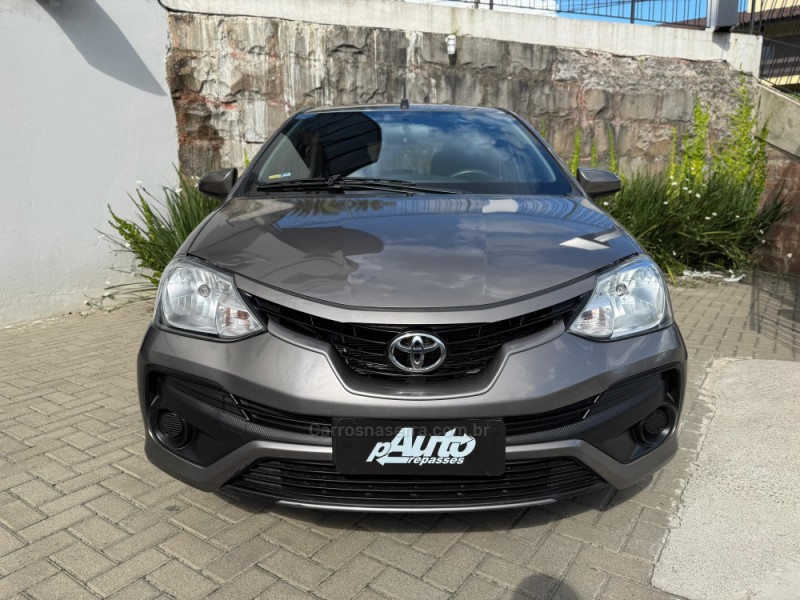 ETIOS 1.5 XS 16V FLEX 4P MANUAL - 2018 - FARROUPILHA