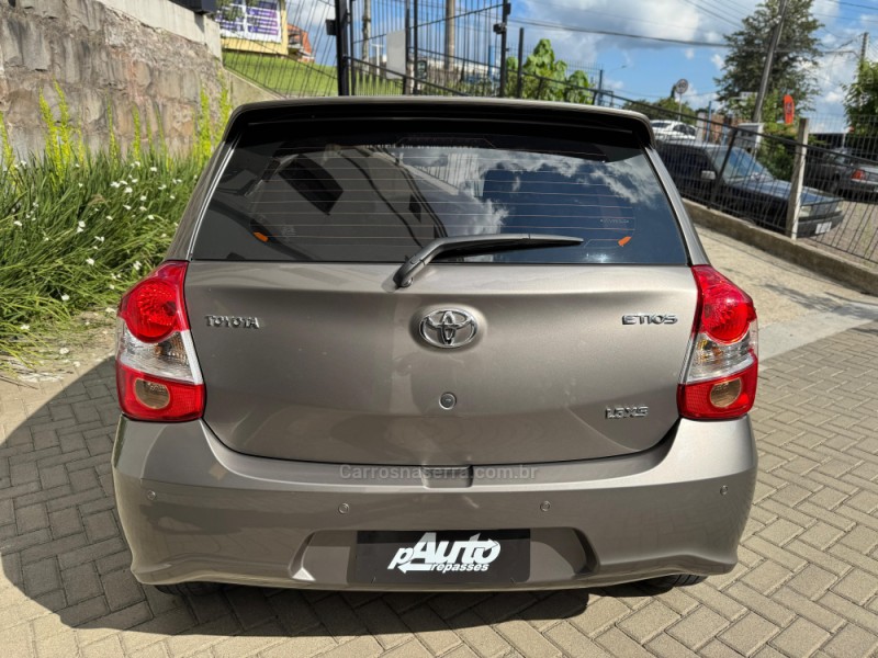 ETIOS 1.5 XS 16V FLEX 4P MANUAL - 2018 - FARROUPILHA