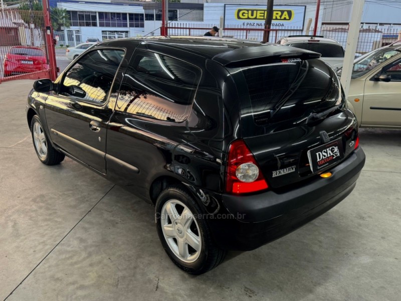 CLIO 1.0 16V FLEX 2P MANUAL - 2004 - CAXIAS DO SUL