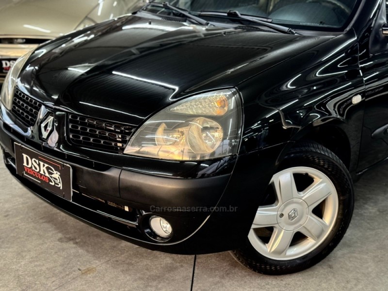 CLIO 1.0 16V FLEX 2P MANUAL - 2004 - CAXIAS DO SUL