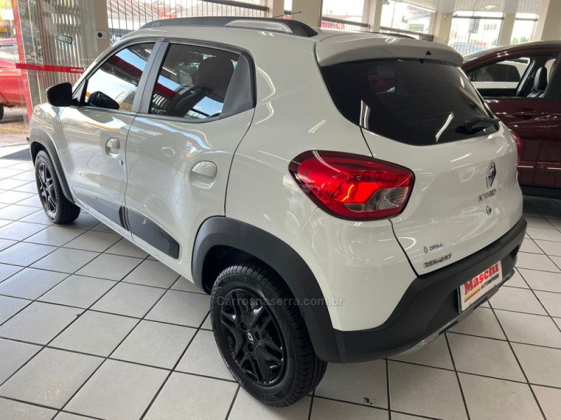 KWID 1.0 12V OUTSIDER FLEX 4P MANUAL - 2021 - CAXIAS DO SUL