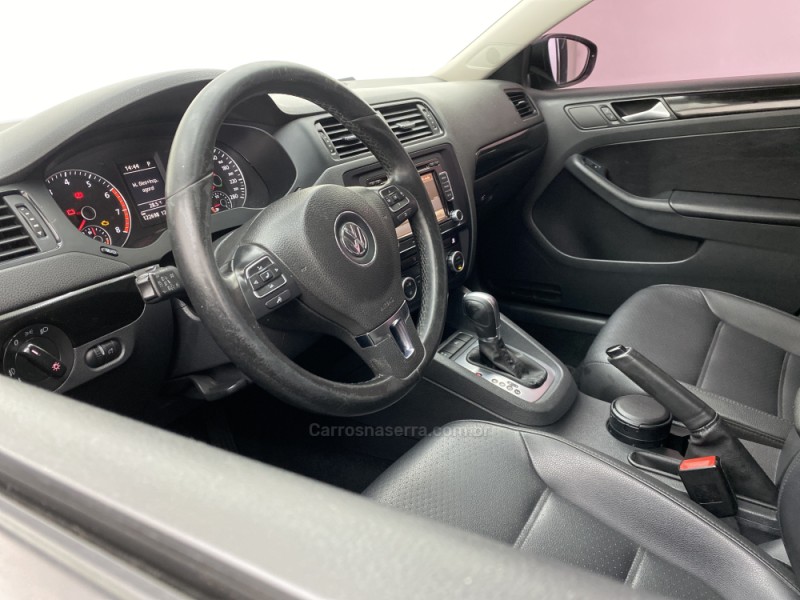 JETTA 2.0 COMFORTLINE FLEX 4P TIPTRONIC - 2014 - CARLOS BARBOSA