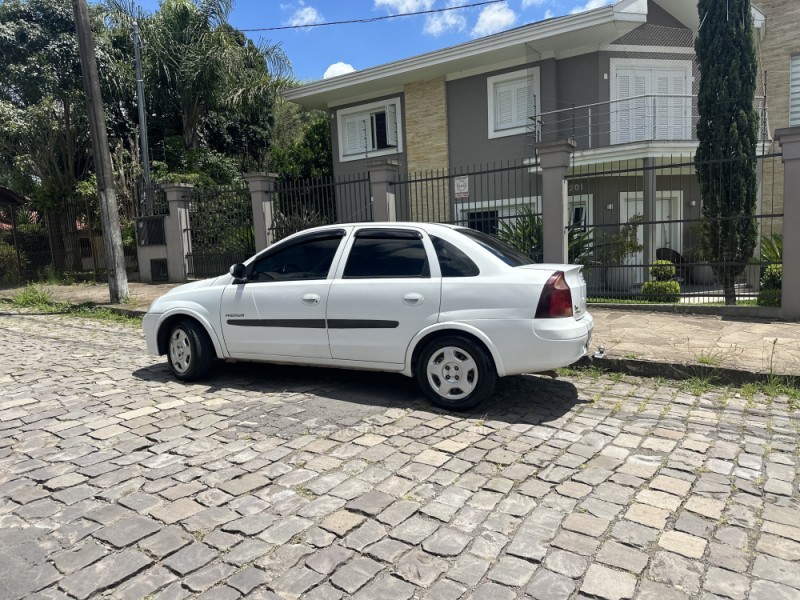 CORSA 1.4 MPFI PREMIUM SEDAN 8V FLEX 4P MANUAL - 2011 - CAXIAS DO SUL