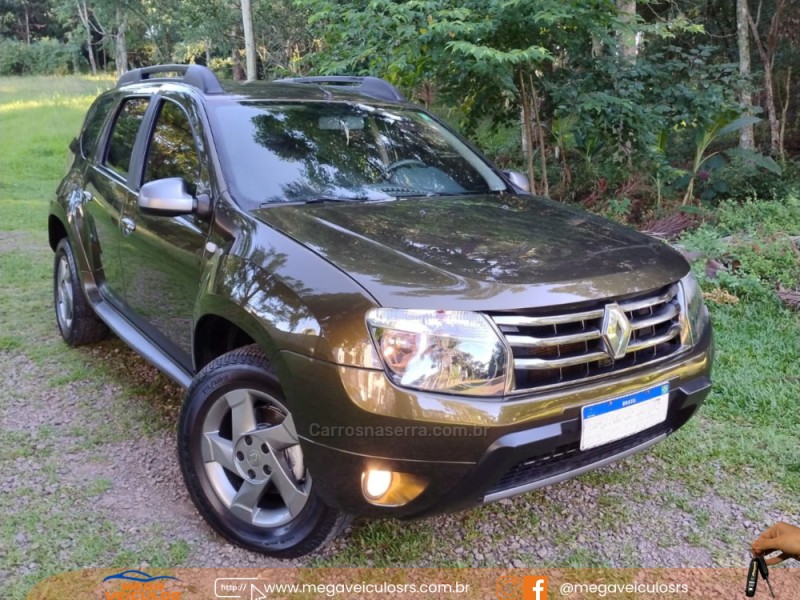 duster 2.0 tech road 4x2 16v flex 4p automatico 2015 bento goncalves