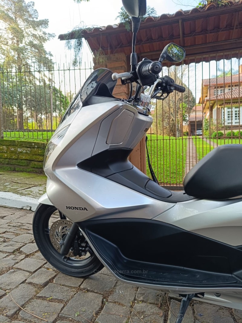 PCX 150 - 2018 - LAJEADO