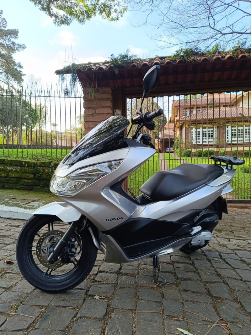 PCX 150 - 2018 - LAJEADO